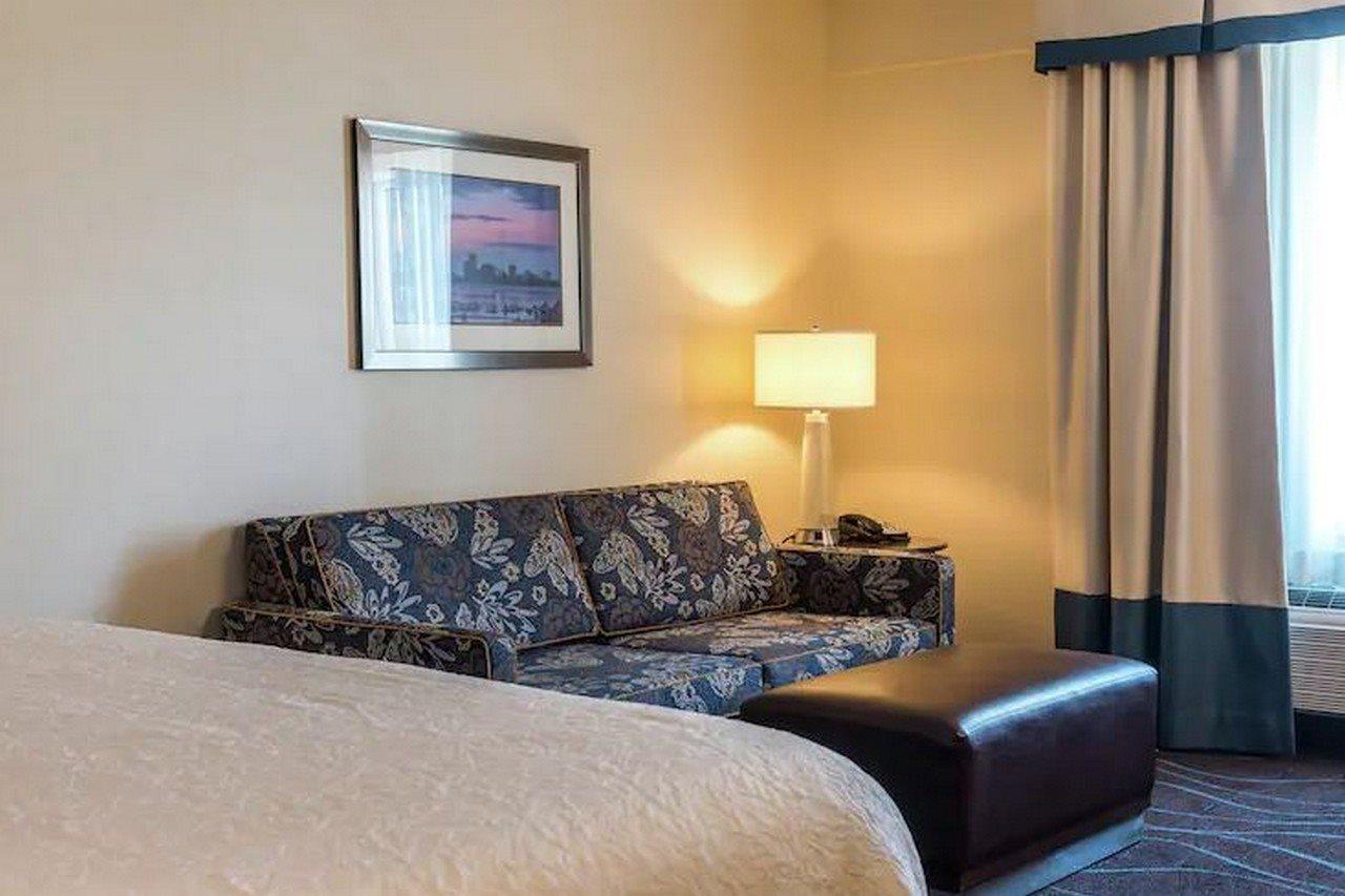 Hampton Inn By Hilton Ottawa Airport Esterno foto